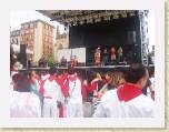 07July05 - Nay, Jenny, Baz, Andy in Spain - Running of Bulls 143 * 2272 x 1704 * (834KB)